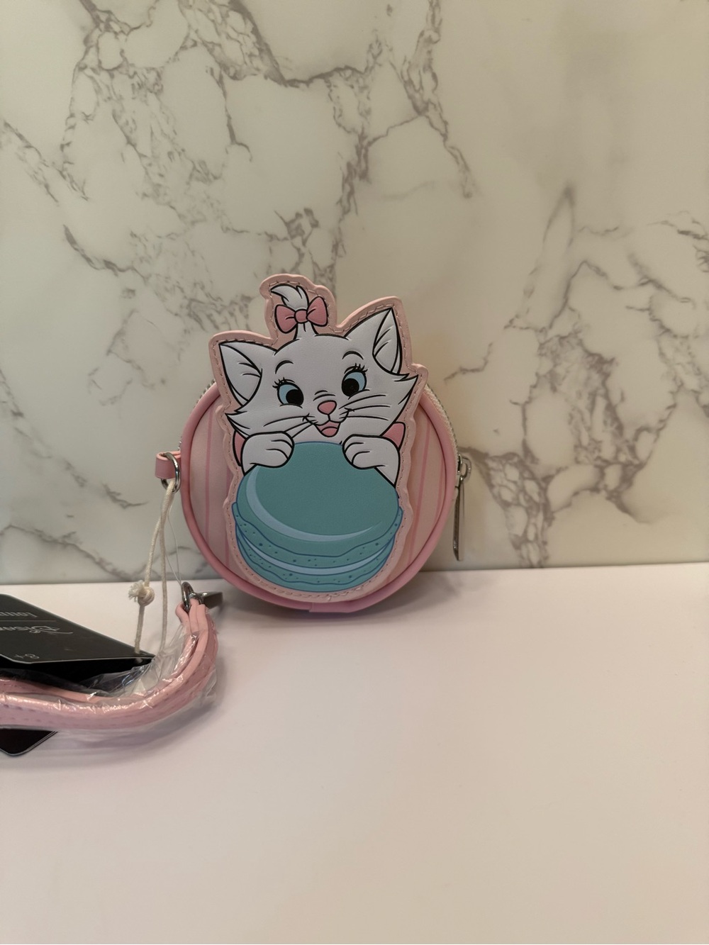 NWT Loungefly Disney The Aristocats Marie Macaron Coin Purse Pink with Strap